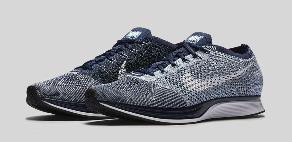 nike flyknit blue and white