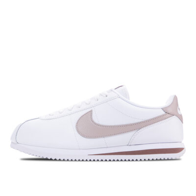 Купить Женские кроссовки Nike Classic Cortez за 15 999 рублей с доставкой по России