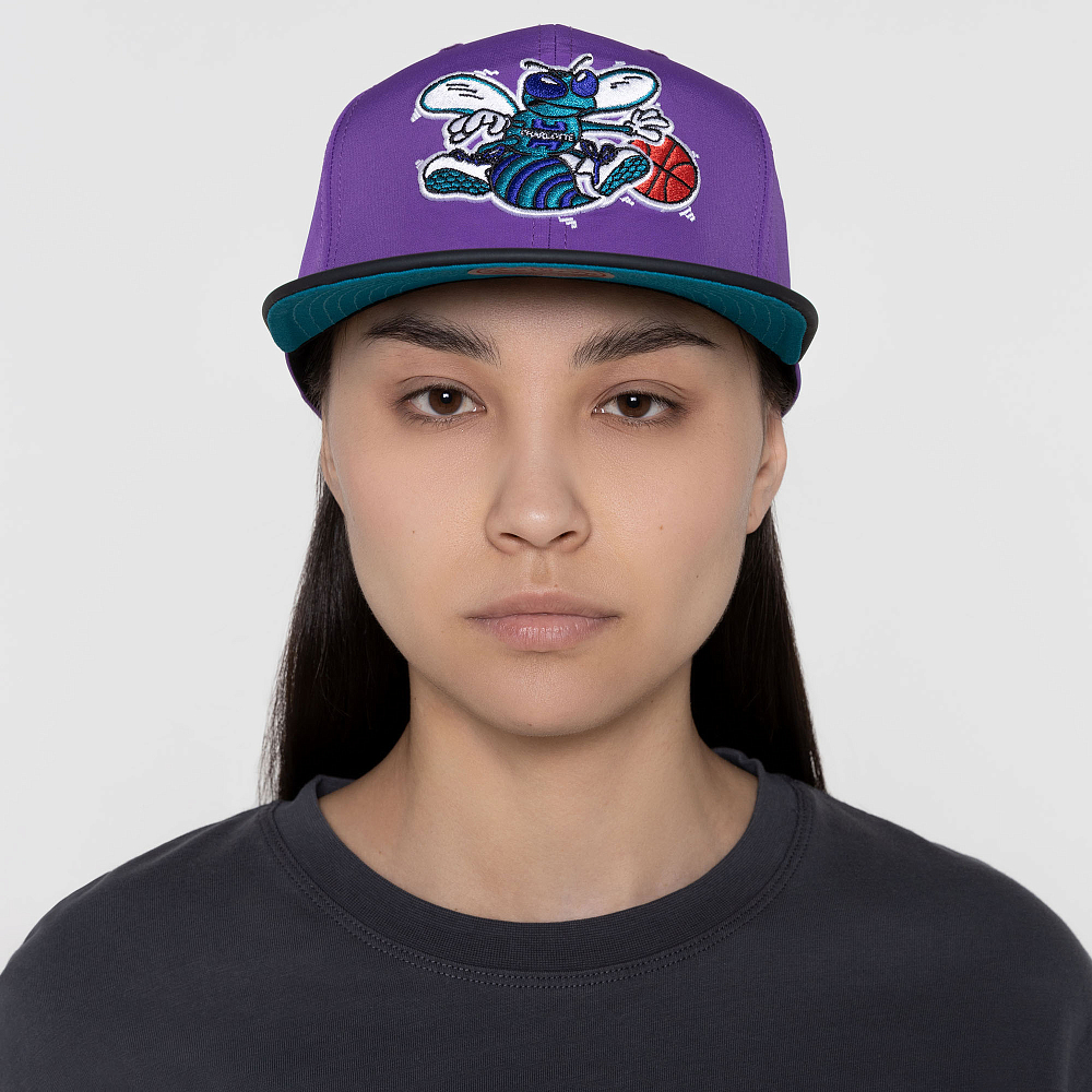 Купить MITCHELL AND NESS Кепка Heat Up Snapback Charlotte Hornets за 4 399 рублей в Москве и с доставкой по России