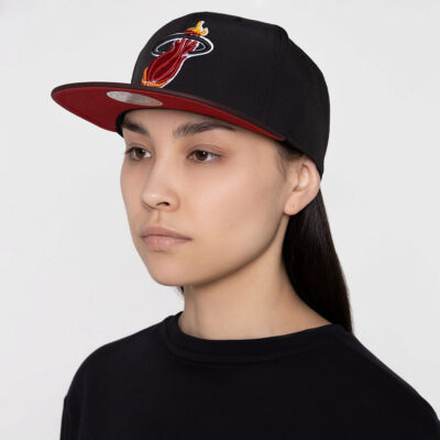 Купить Кепка Heat Up Snapback Miami за 4 399 рублей с доставкой по России