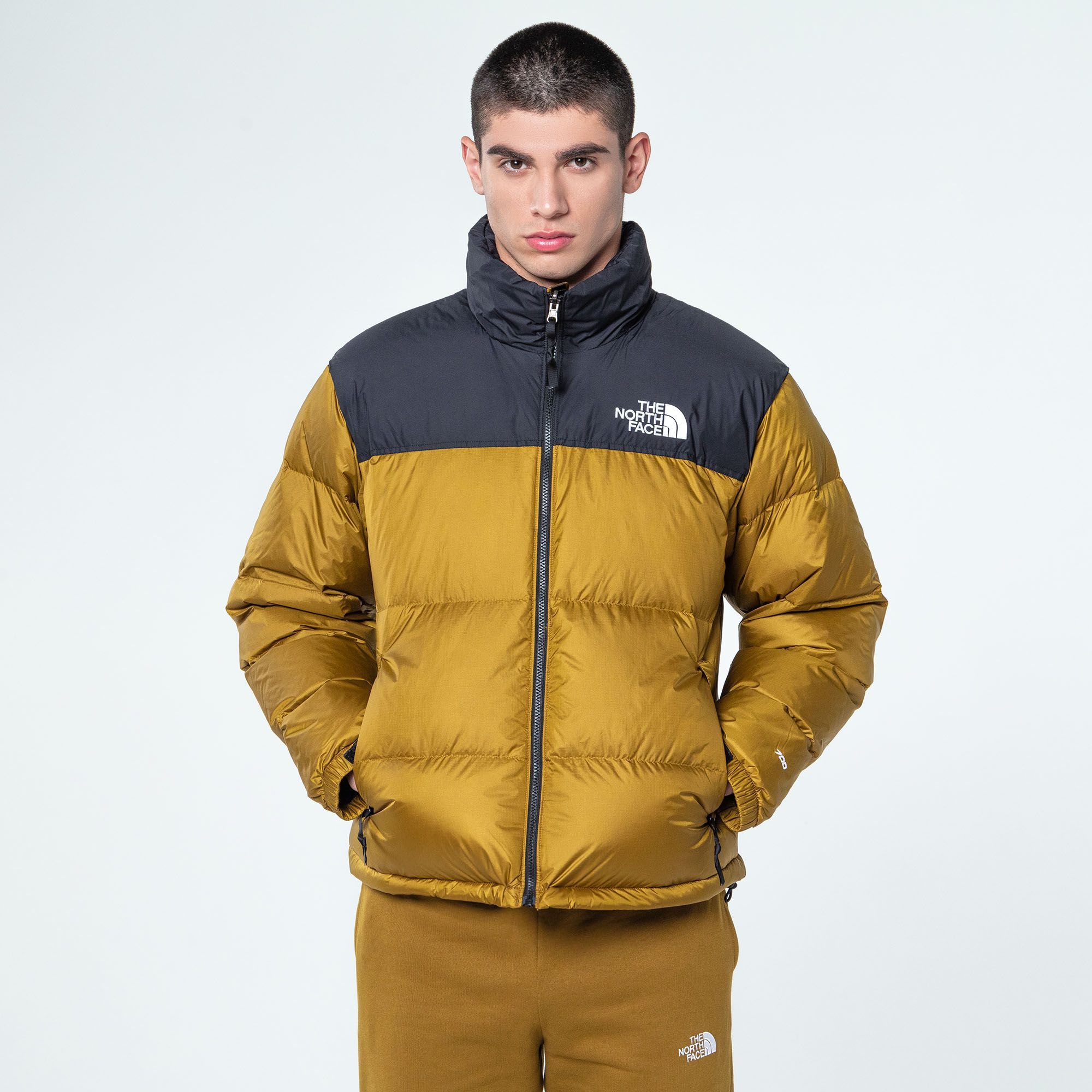 Купить The North Face Мужской пуховик Retro Nuptse Jacket Moss Green/TNF Black за 27 299 рублей в Москве и с доставкой по России