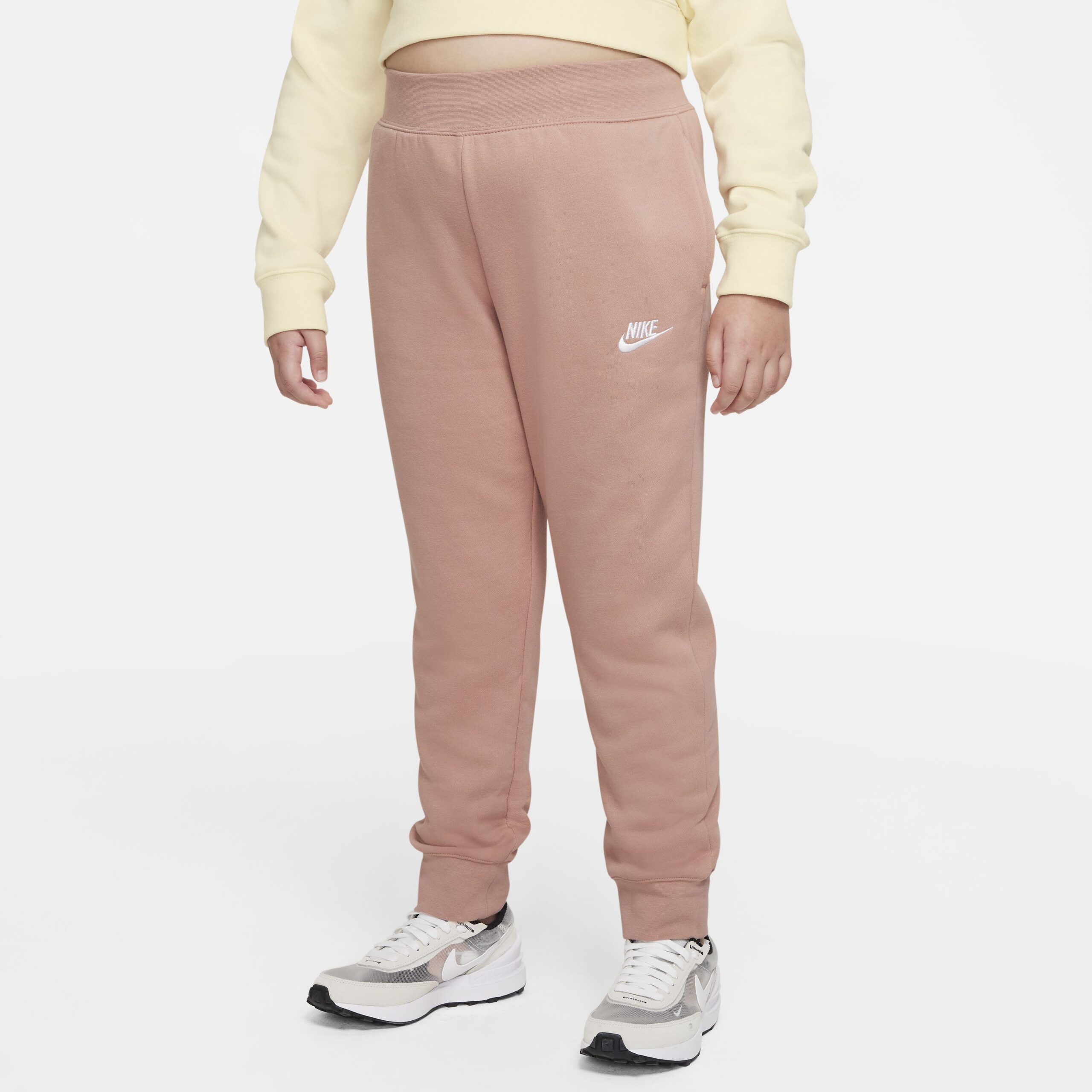 Купить NIKE Подростковые брюки Nike Sportswear Club Fleece Pant за 2 499 рублей в Москве и с доставкой по России