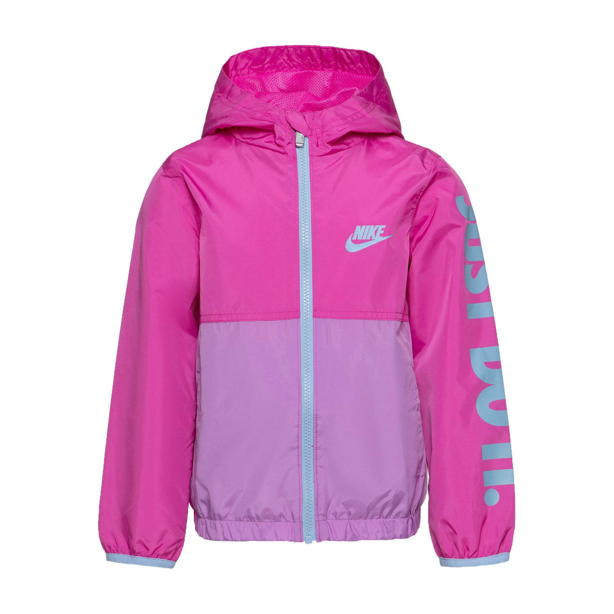 Купить NIKE Детская ветровка Nike Windrunner за 2 799 рублей в Москве и с доставкой по России