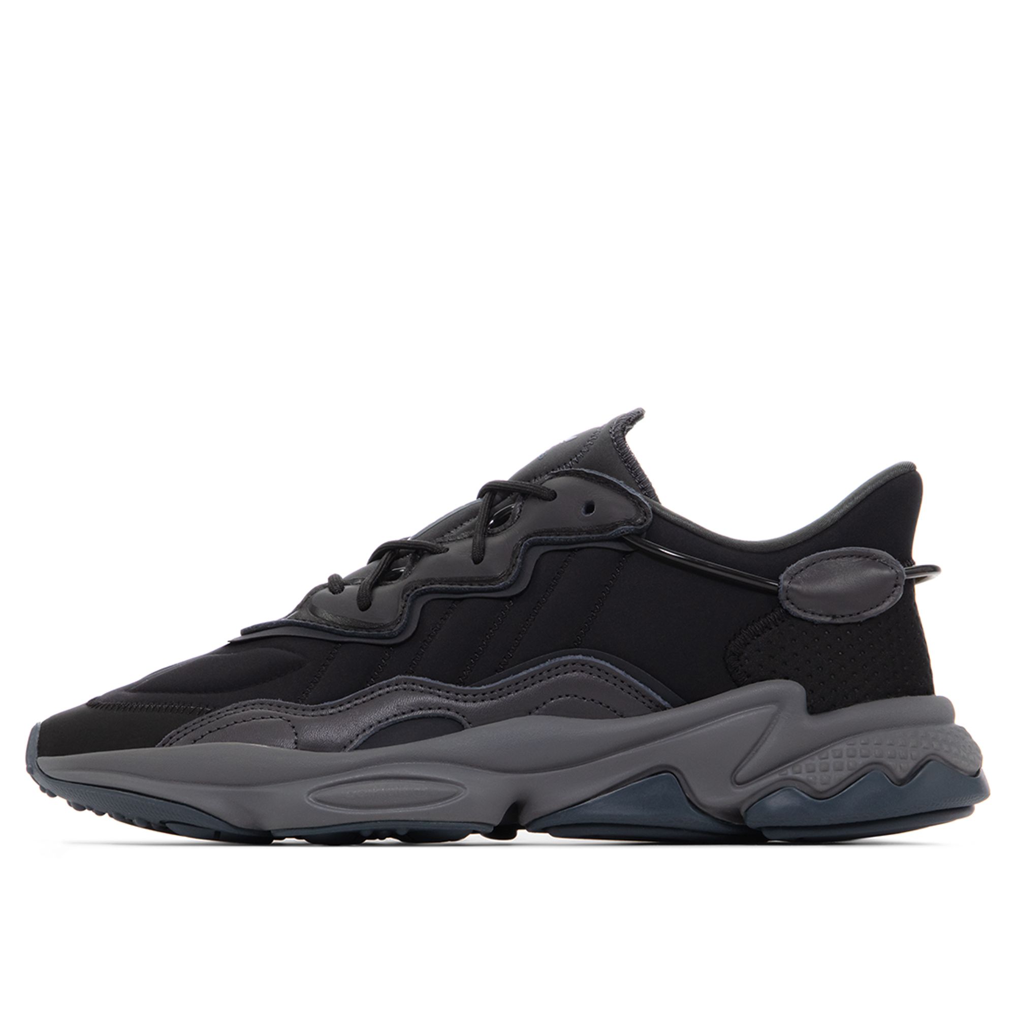 Купить ADIDAS Кроссовки муж. OZWEEGO             CBLACK/CBLACK/BOONIX за 13 999 рублей в Москве и с доставкой по России
