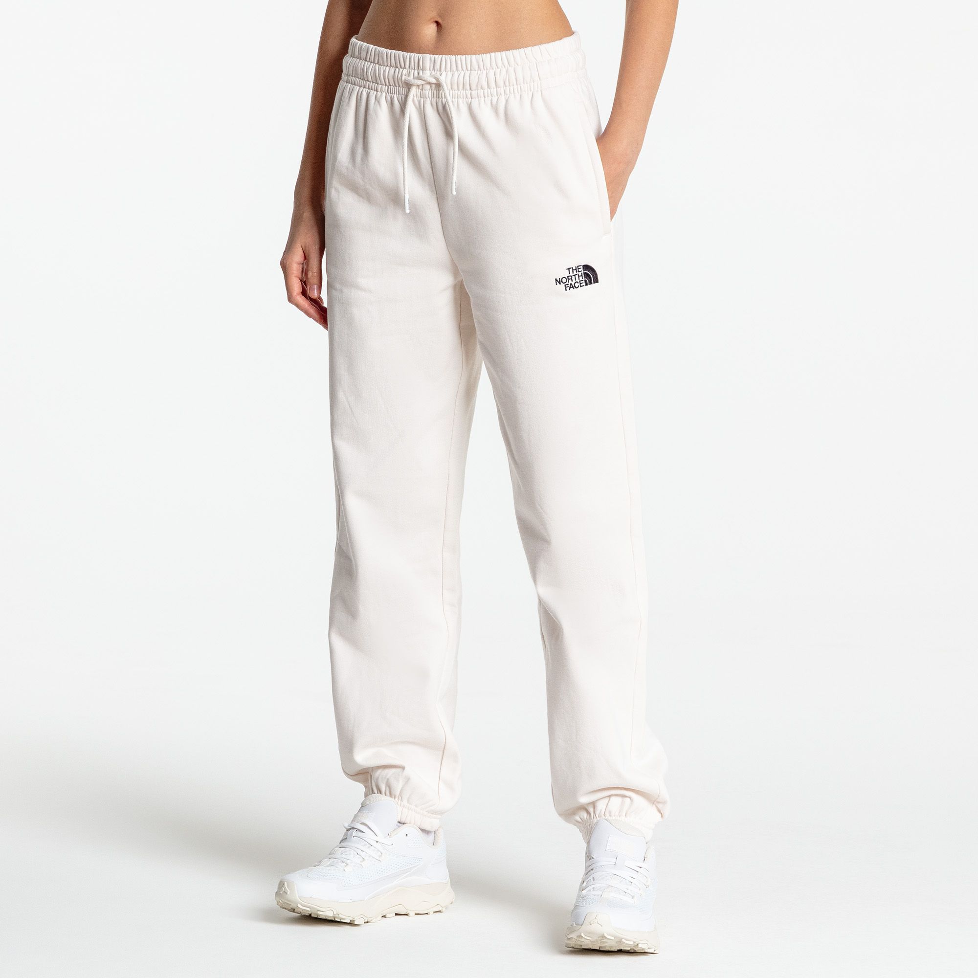 Купить The North Face Брюки  W ESSENTIAL JOGGER WHITE DUNE за 6 599 рублей в Москве и с доставкой по России