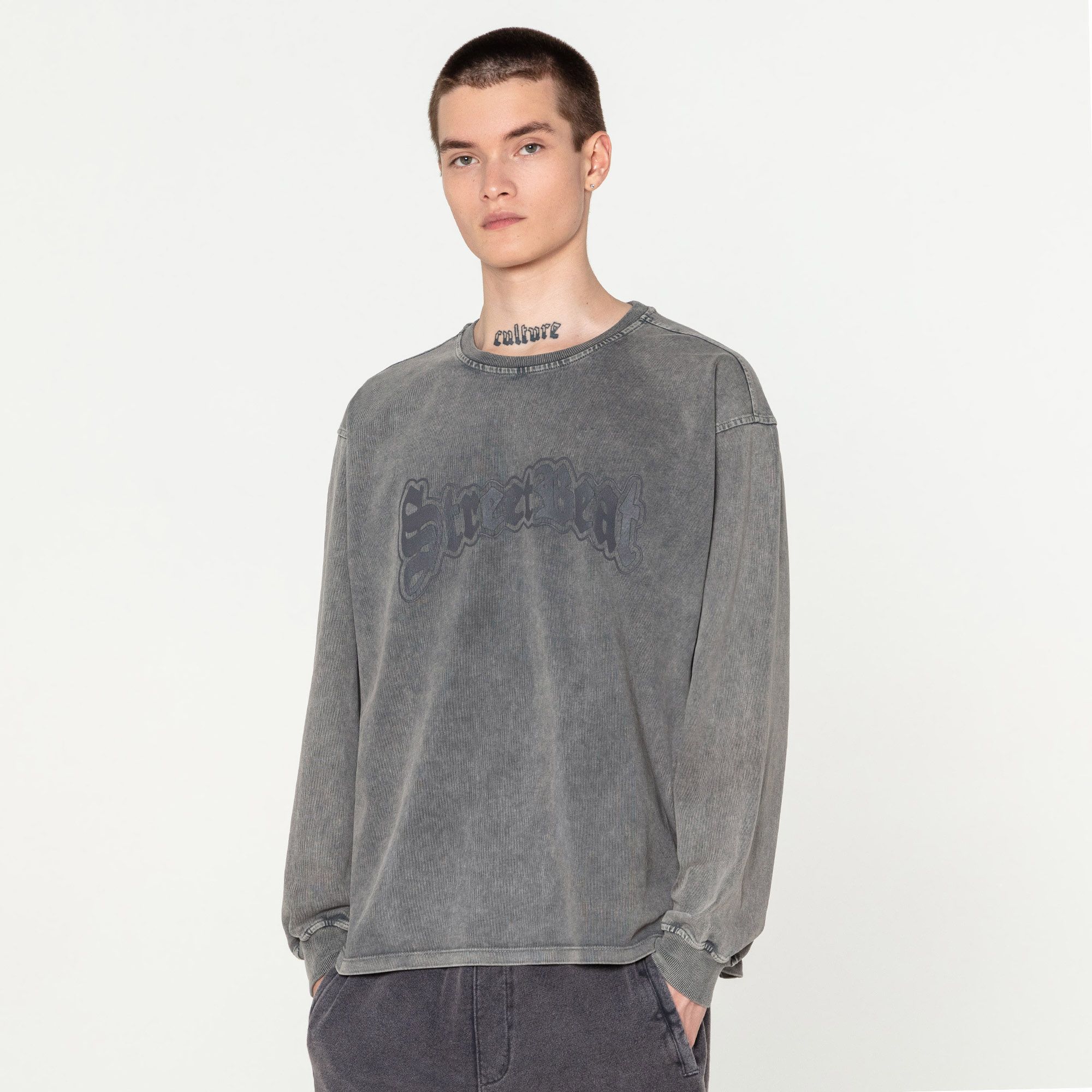 Купить STREETBEAT Мужской лонгслив Streetbeat Washed Long Sleeve Tee за 4 499 рублей в Москве и с доставкой по России