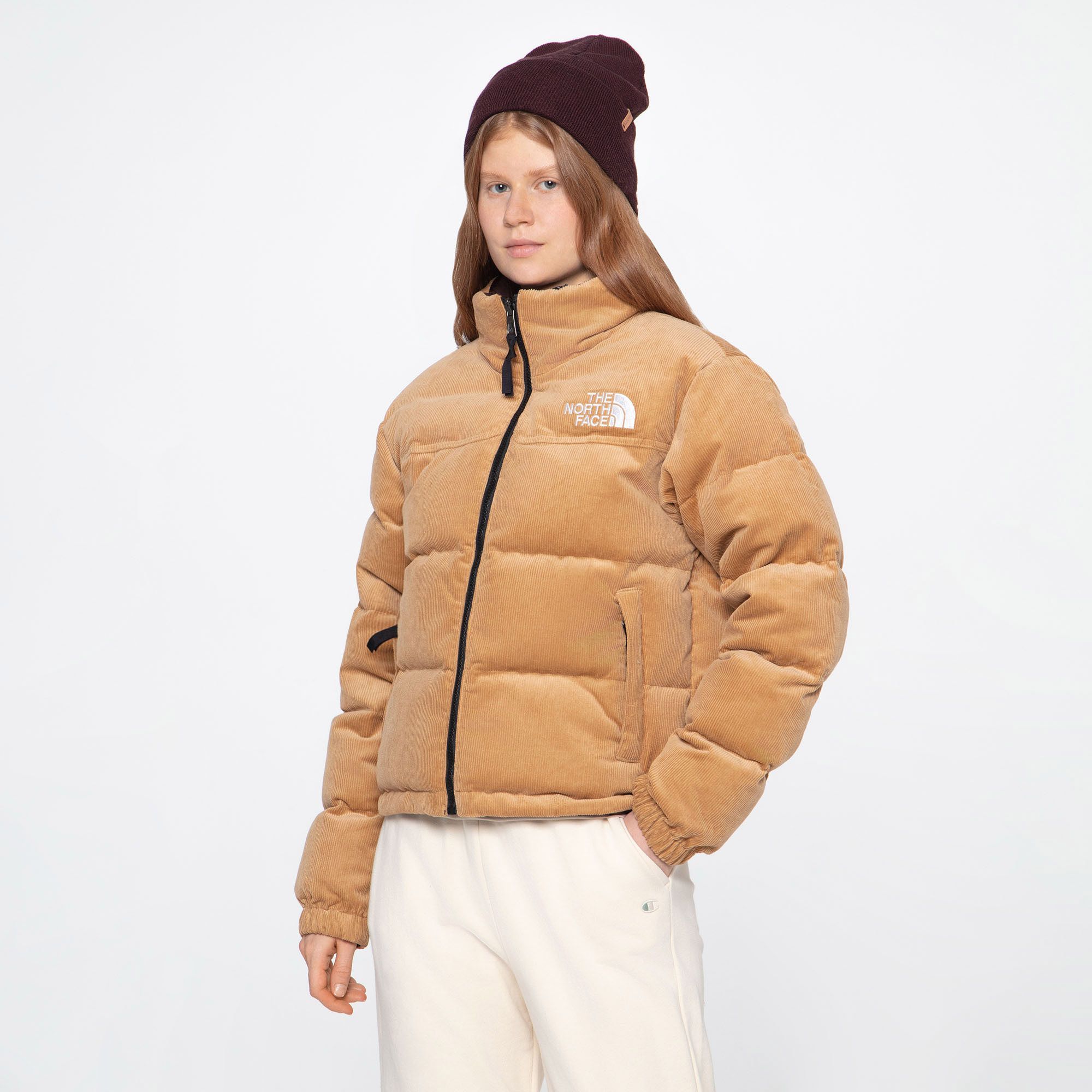 Купить The North Face Женская куртка Reversible Nuptse Corduroy за 26 999 рублей в Москве и с доставкой по России