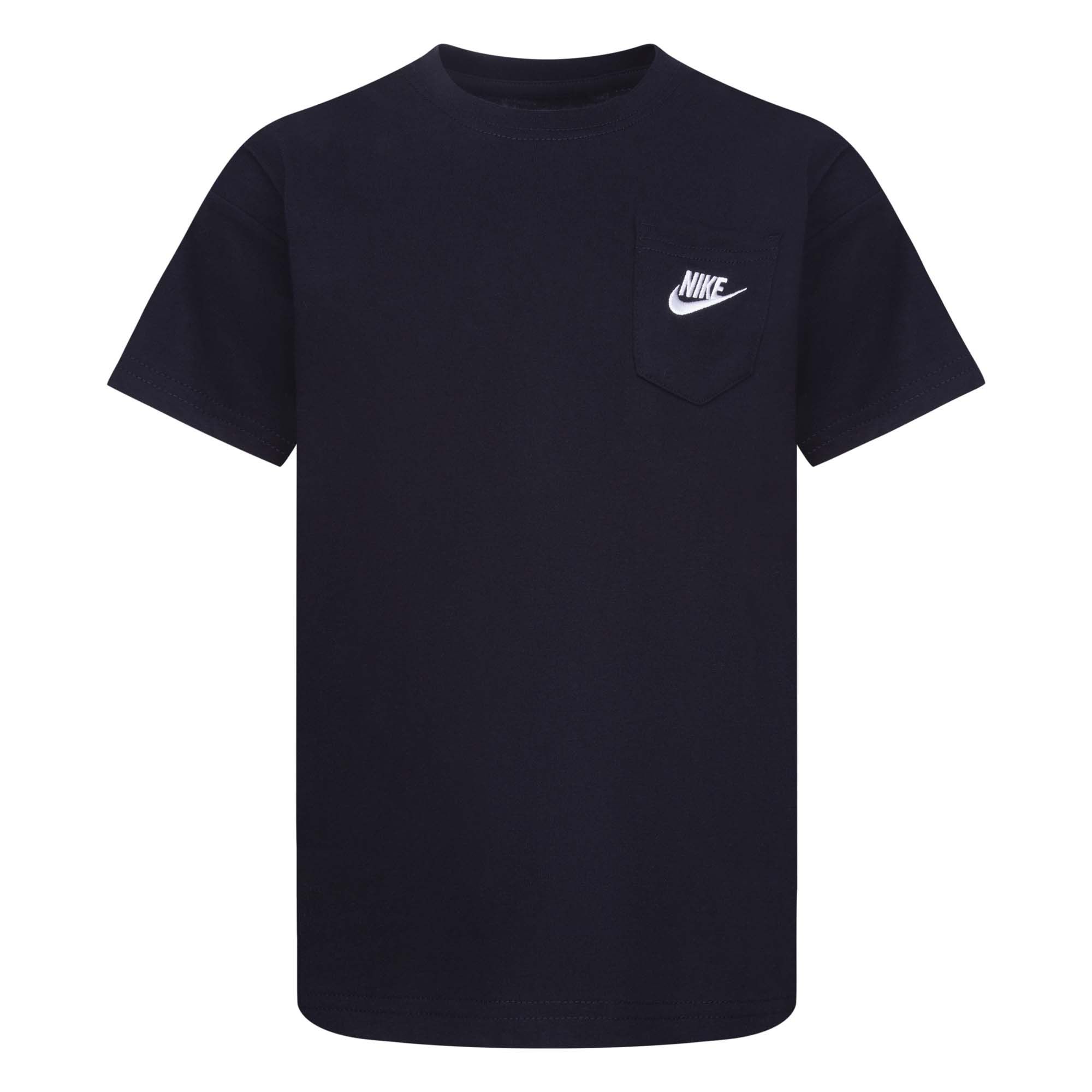 Купить NIKE Детская футболка Nike Relaxed Pocket Tee за 1 599 рублей в Москве и с доставкой по России