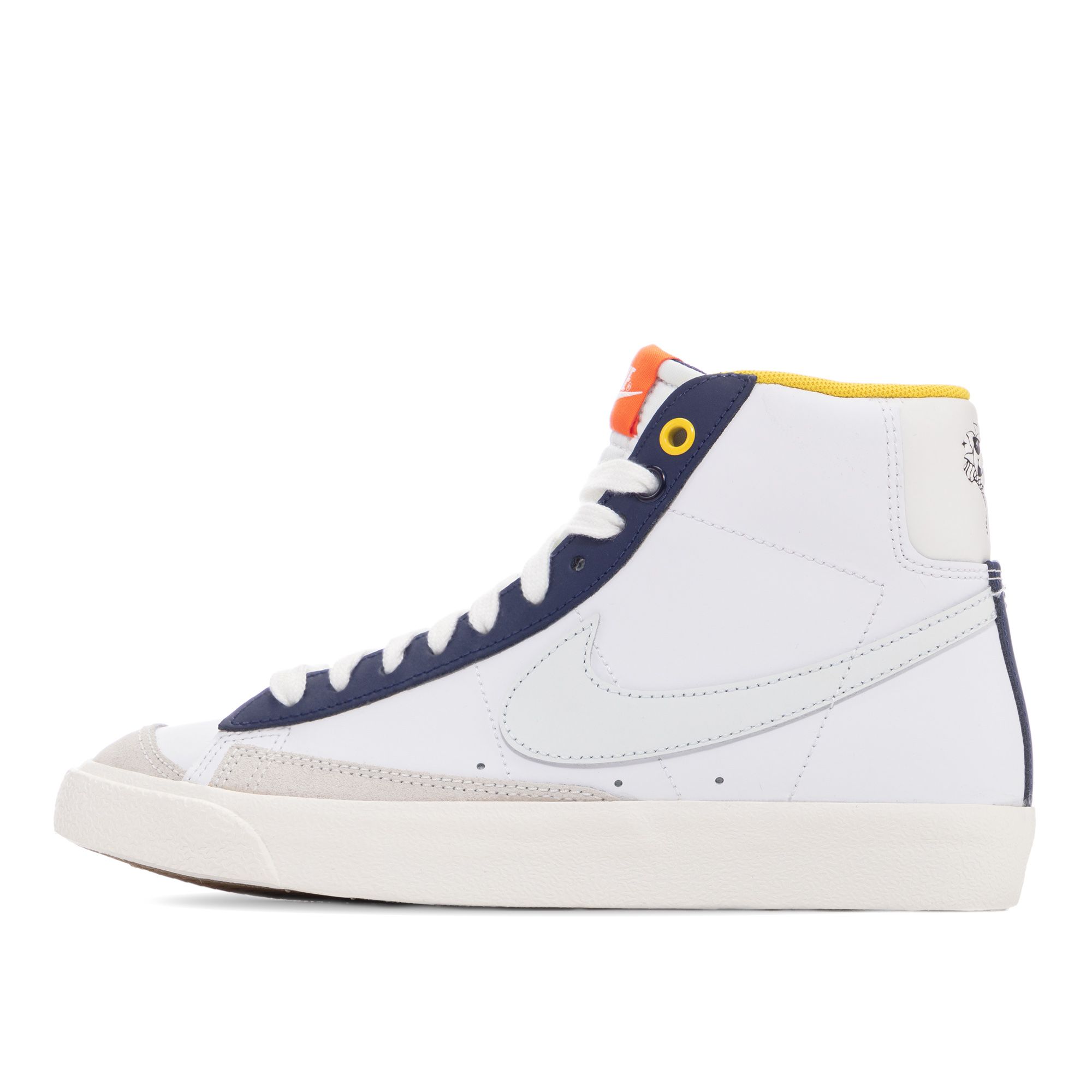 Купить NIKE Подростковые кроссовки Nike Blazer Mid ’77 UV Color Change за 10 999 рублей в Москве и с доставкой по России