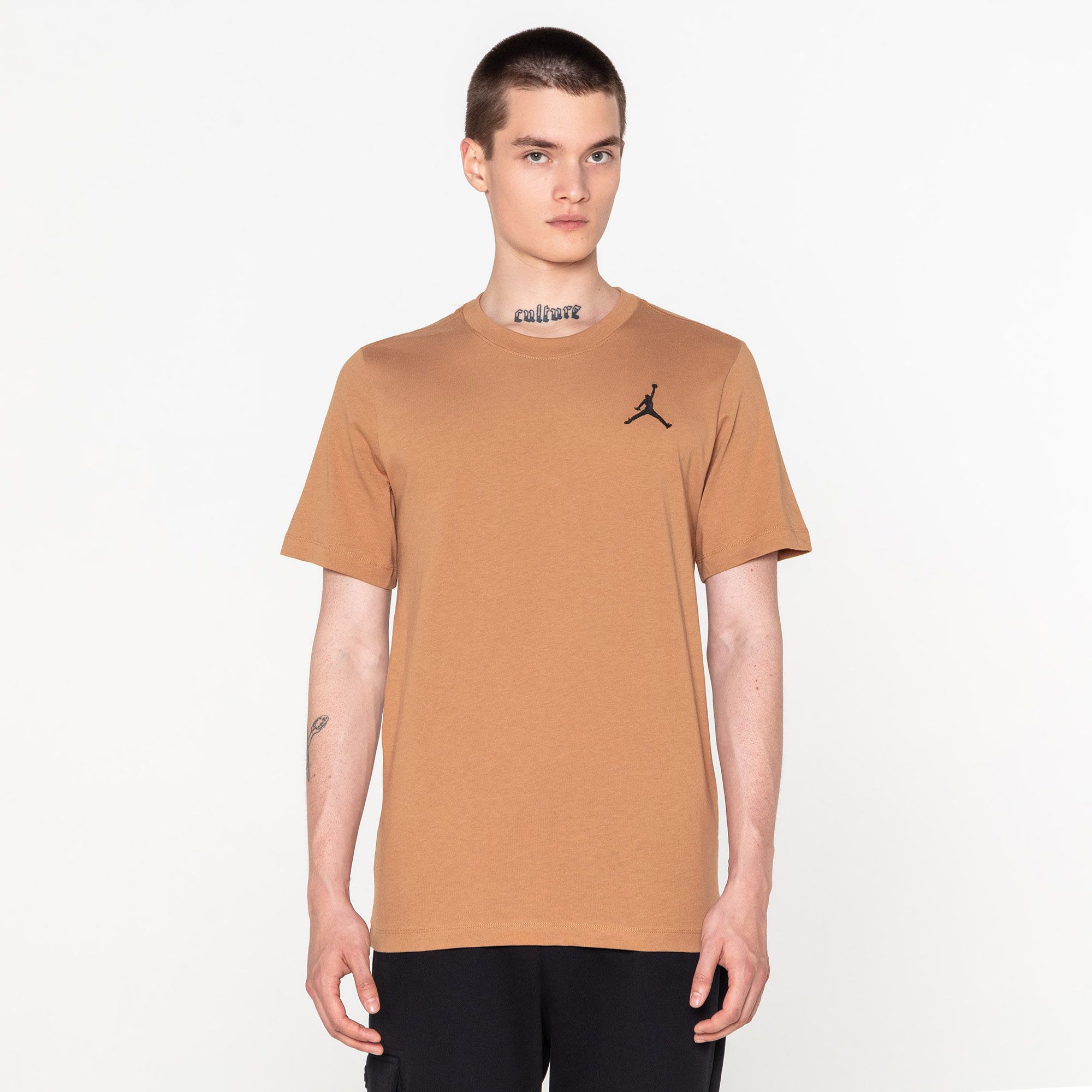 Купить Jordan Мужская футболка Jumpman Embroidered Crew за 3 499 рублей в Москве и с доставкой по России