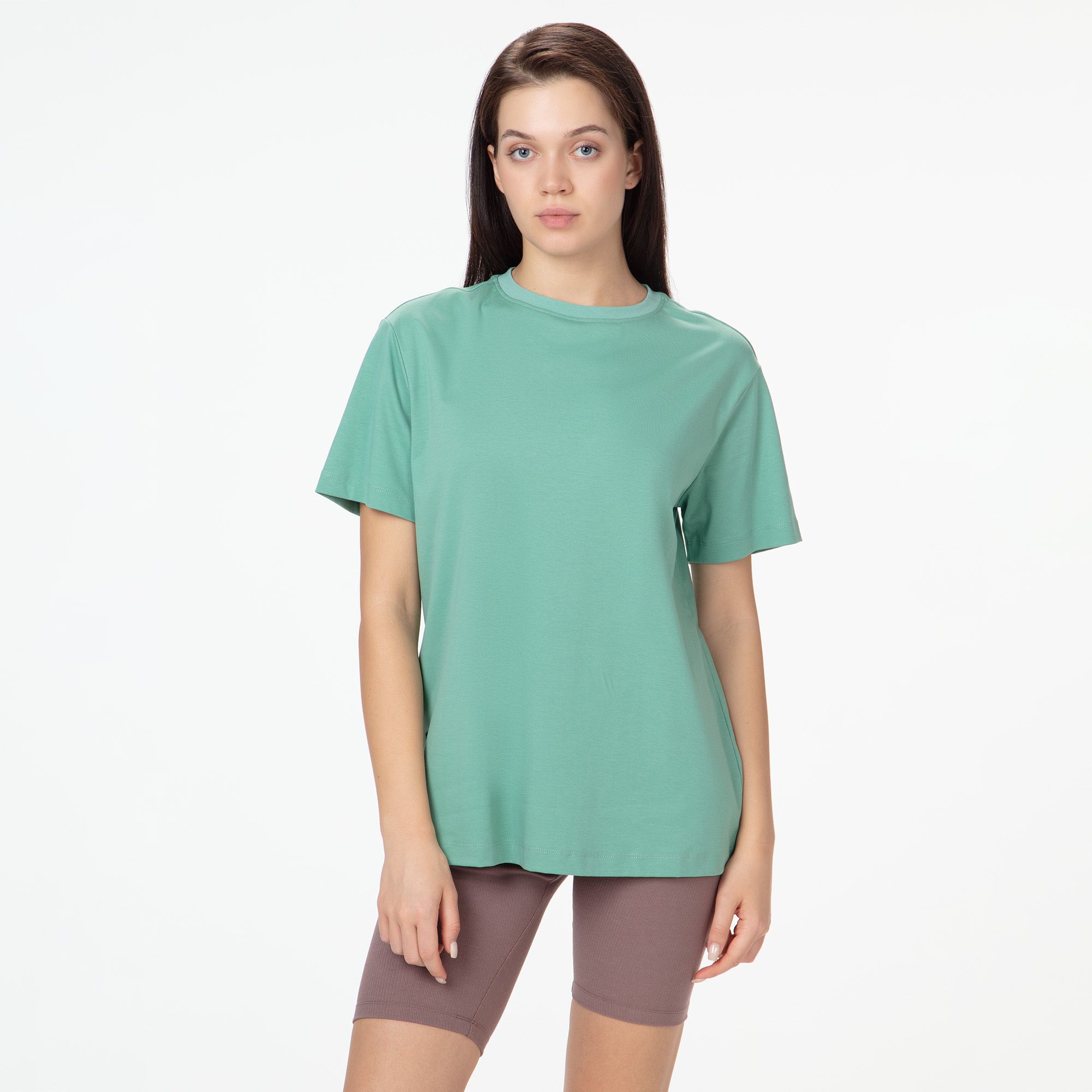 Купить STREETBEAT Женская футболка Streetbeat Basic Tee за 1 599 рублей в Москве и с доставкой по России