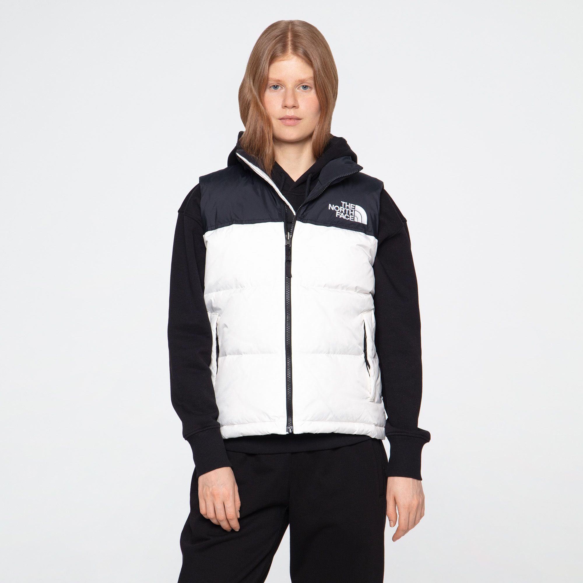 Купить The North Face Женский жилет Retro Nuptse за 18 899 рублей в Москве и с доставкой по России