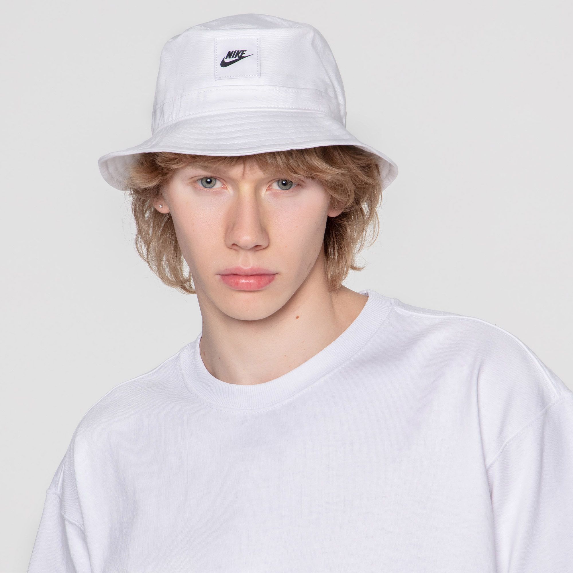 Купить NIKE Панама Nike Sportswear Bucket Core за 3 199 рублей в Москве и с доставкой по России