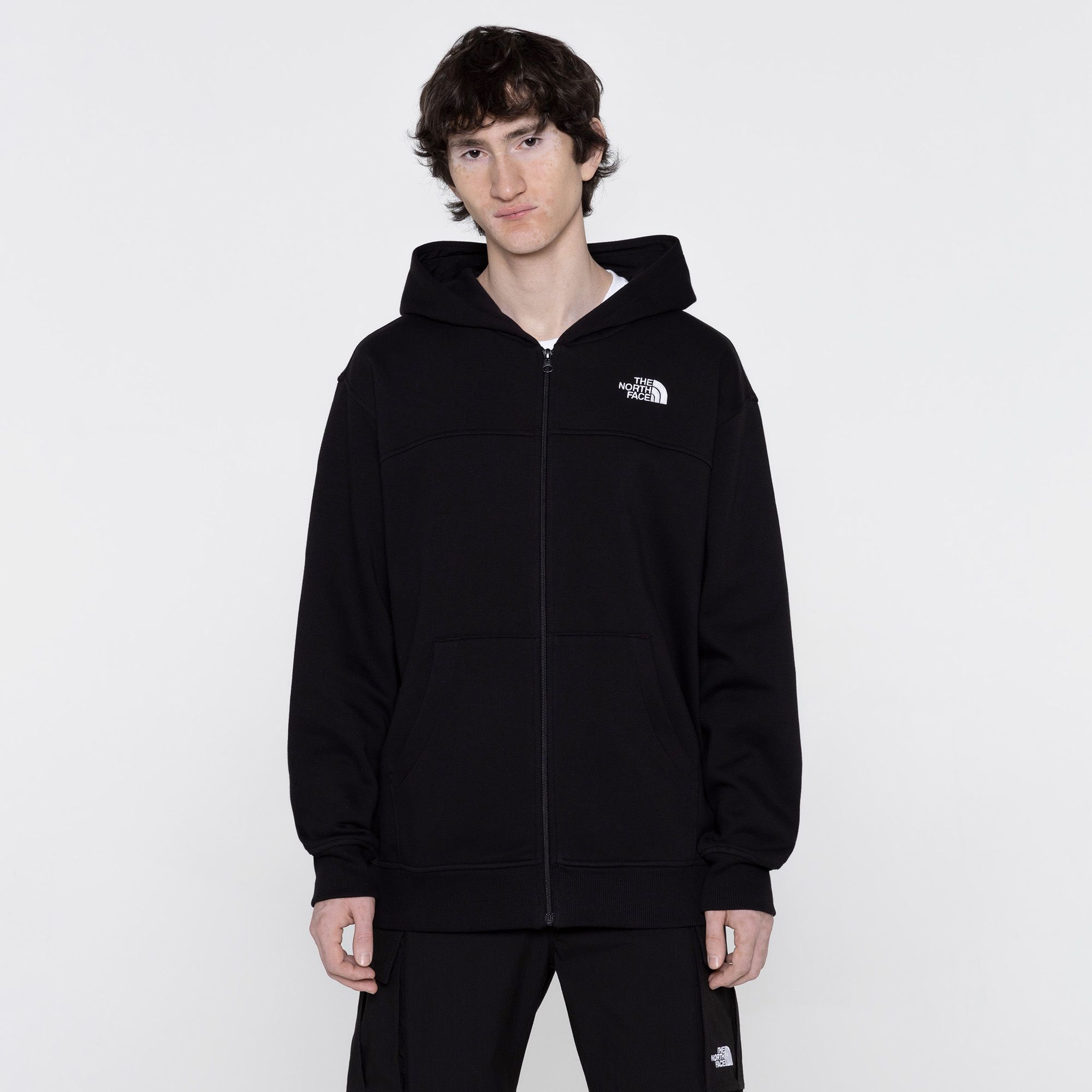 Купить The North Face Мужская толстовка Essential Fleece за 8 699 рублей в Москве и с доставкой по России